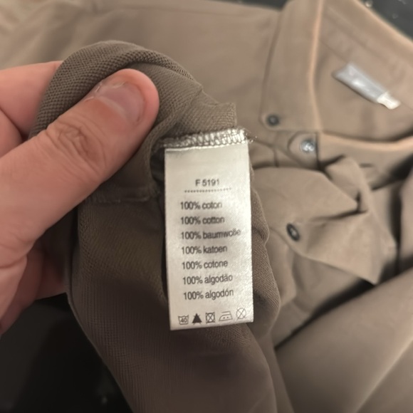 Lacoste men’s button down. - Picture 7 of 7